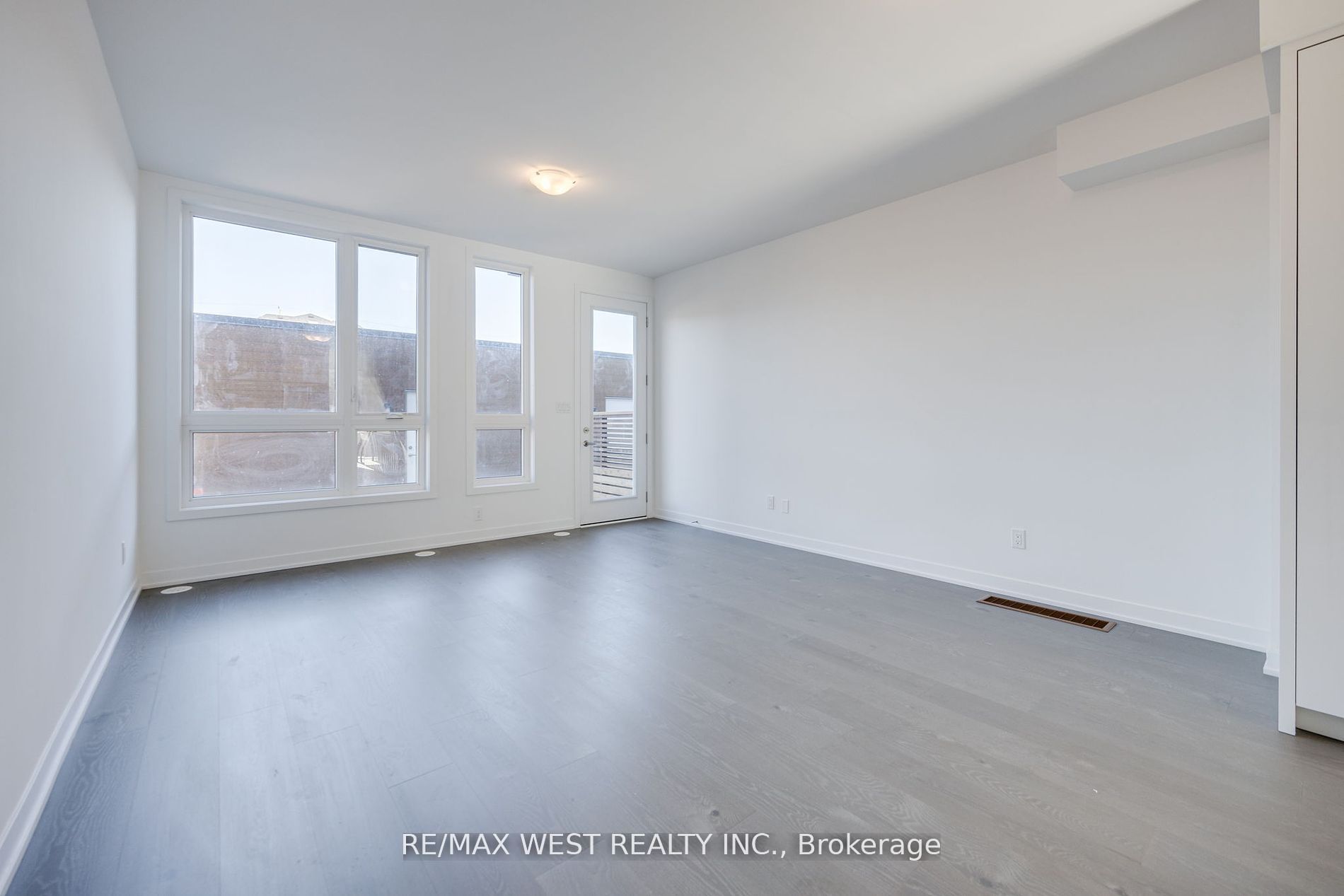 122 Green Gardens Boulevard