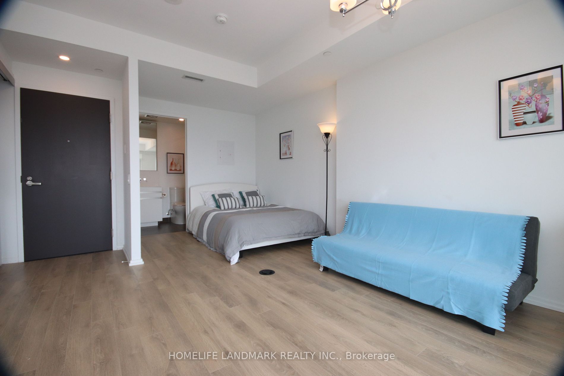 197 Yonge St, #5508