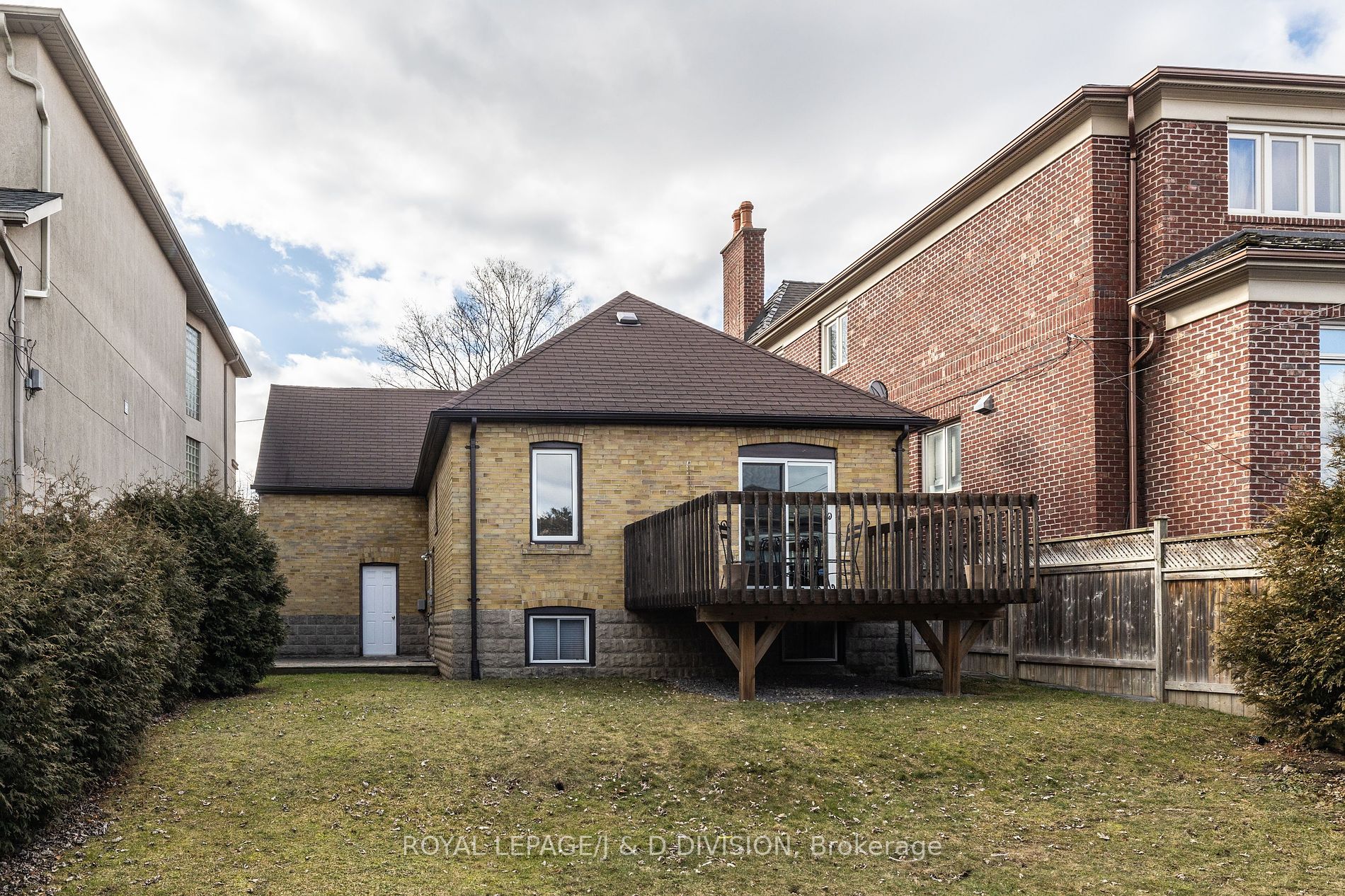 449 Elm Road
