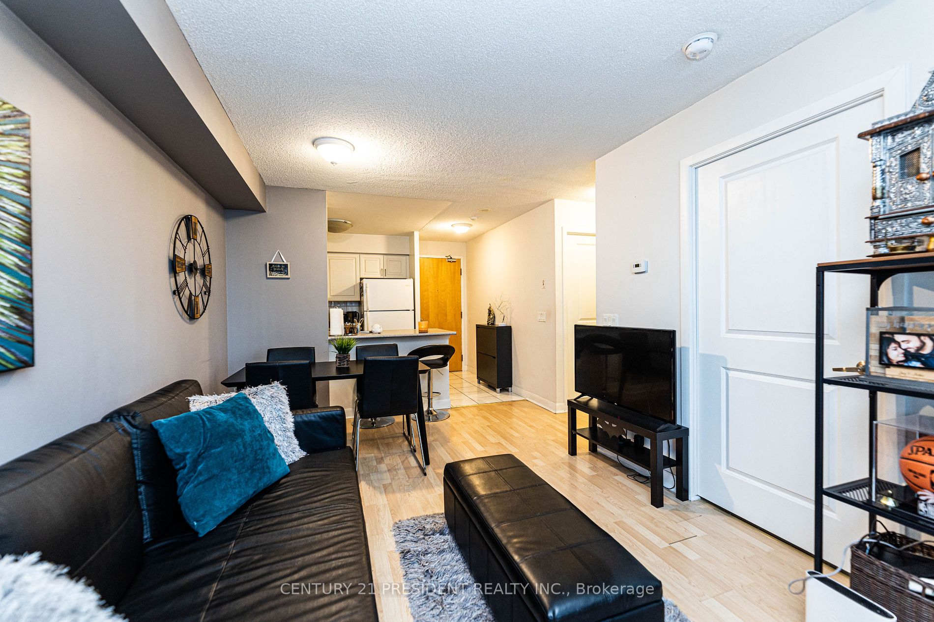 4978 Yonge Street, #1911