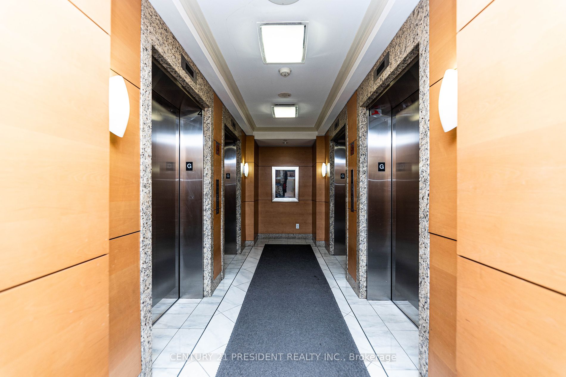4978 Yonge Street, #1911