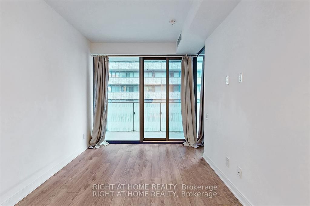 50 Charles St E, #2607