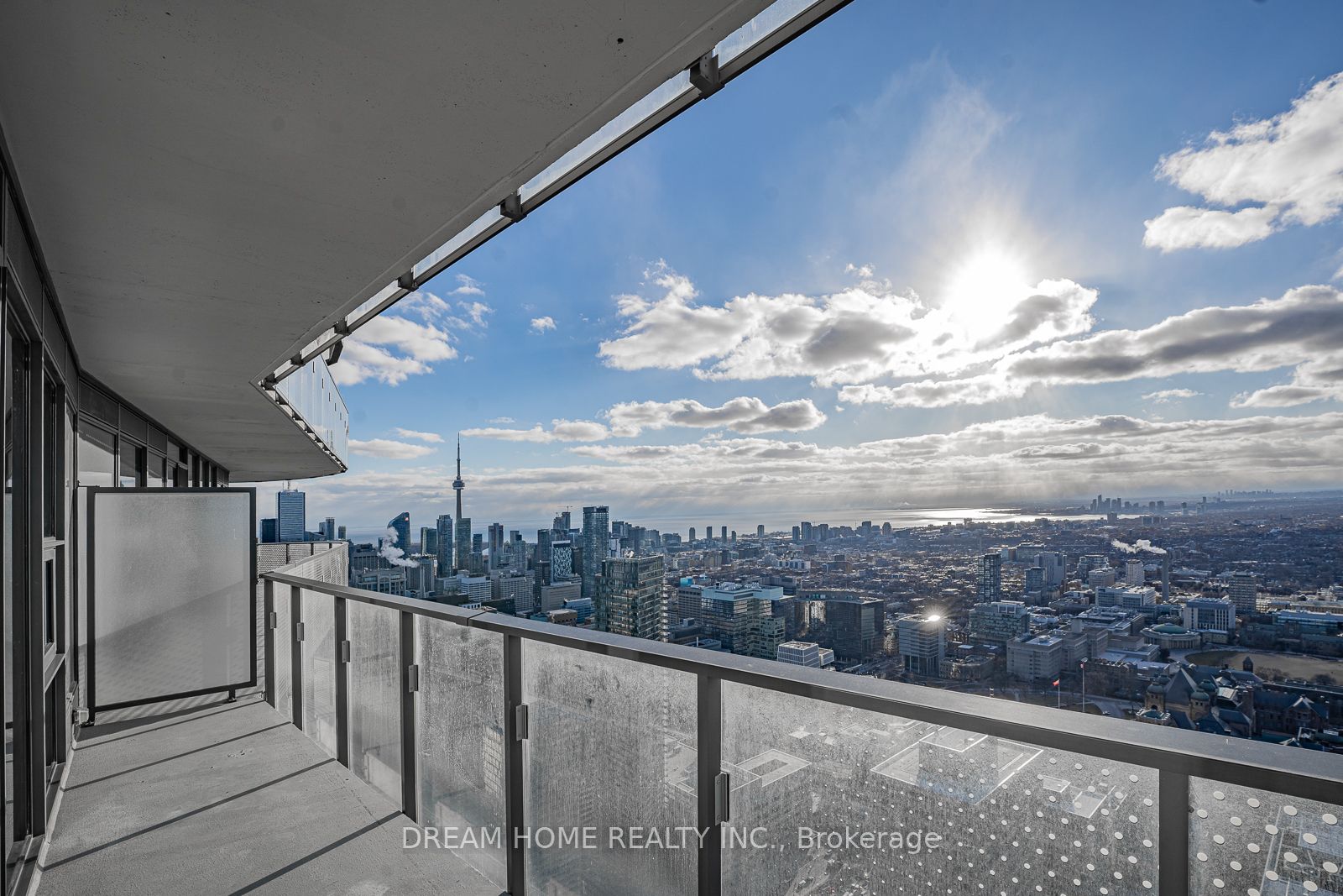 11 Wellesley St W, #5906