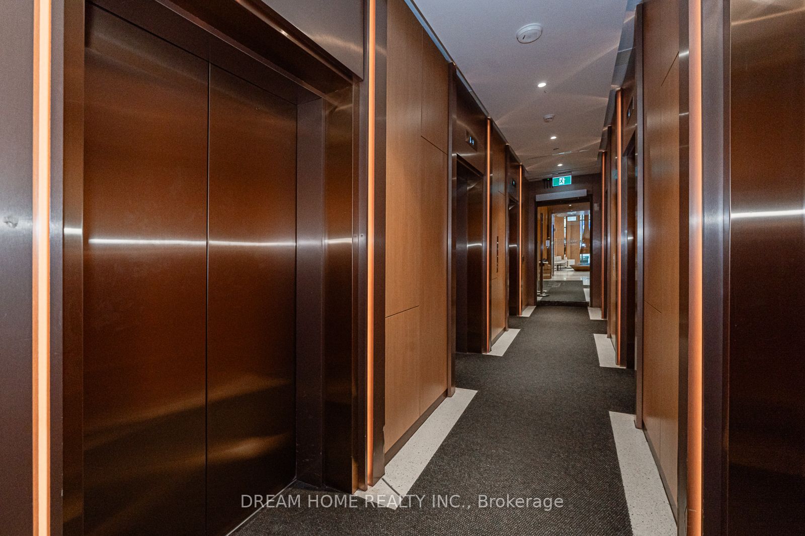 11 Wellesley St W, #5906