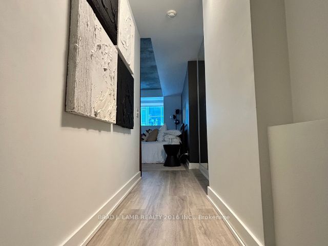 36 Charlotte Street, #708