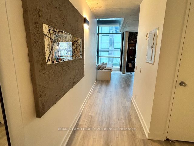 36 Charlotte Street, #708