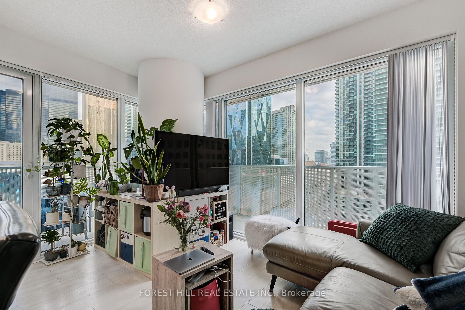 88 Harbour St, #1004