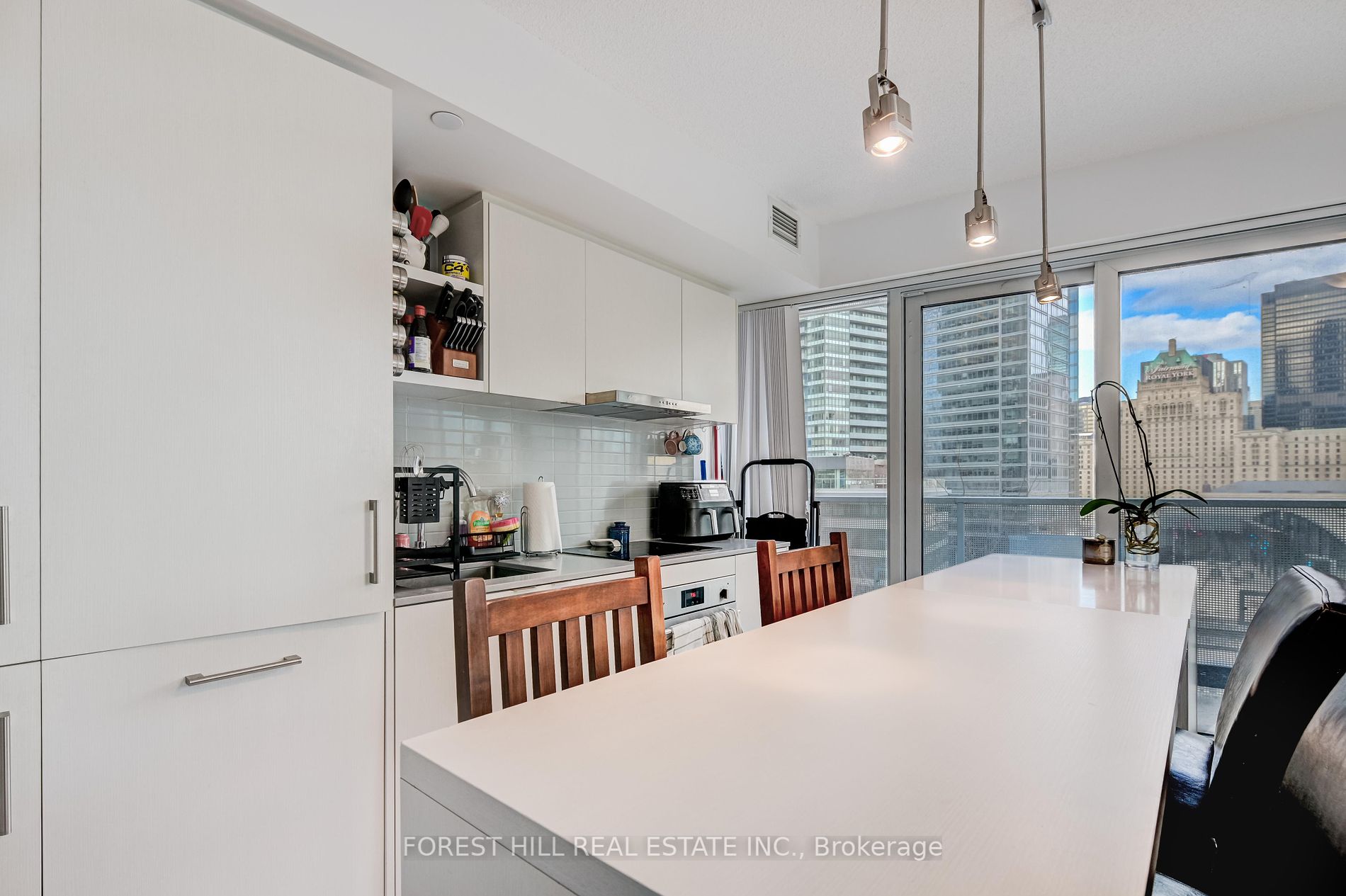 88 Harbour St, #1004