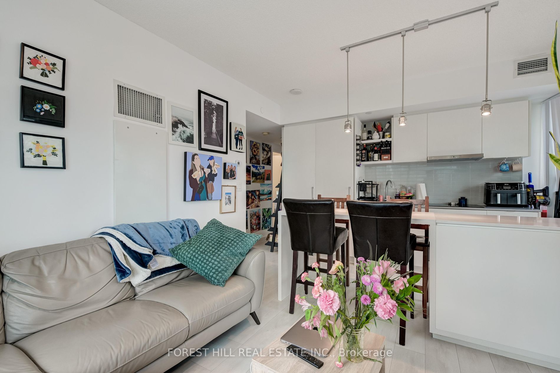 88 Harbour St, #1004