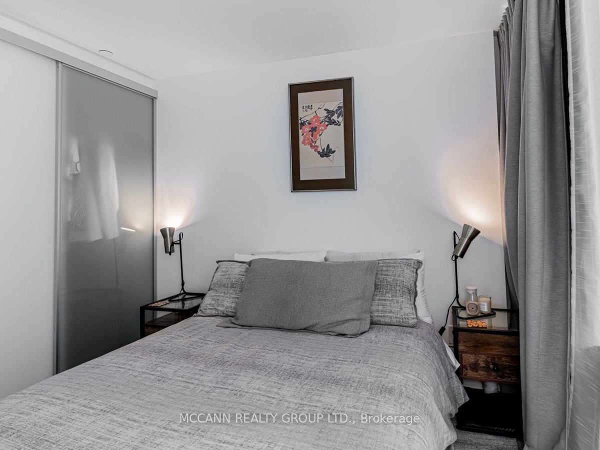 161 Roehampton Avenue, #332