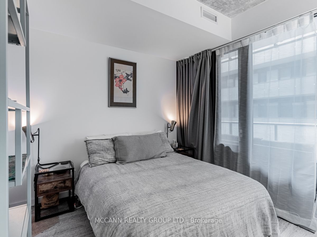 161 Roehampton Avenue, #332