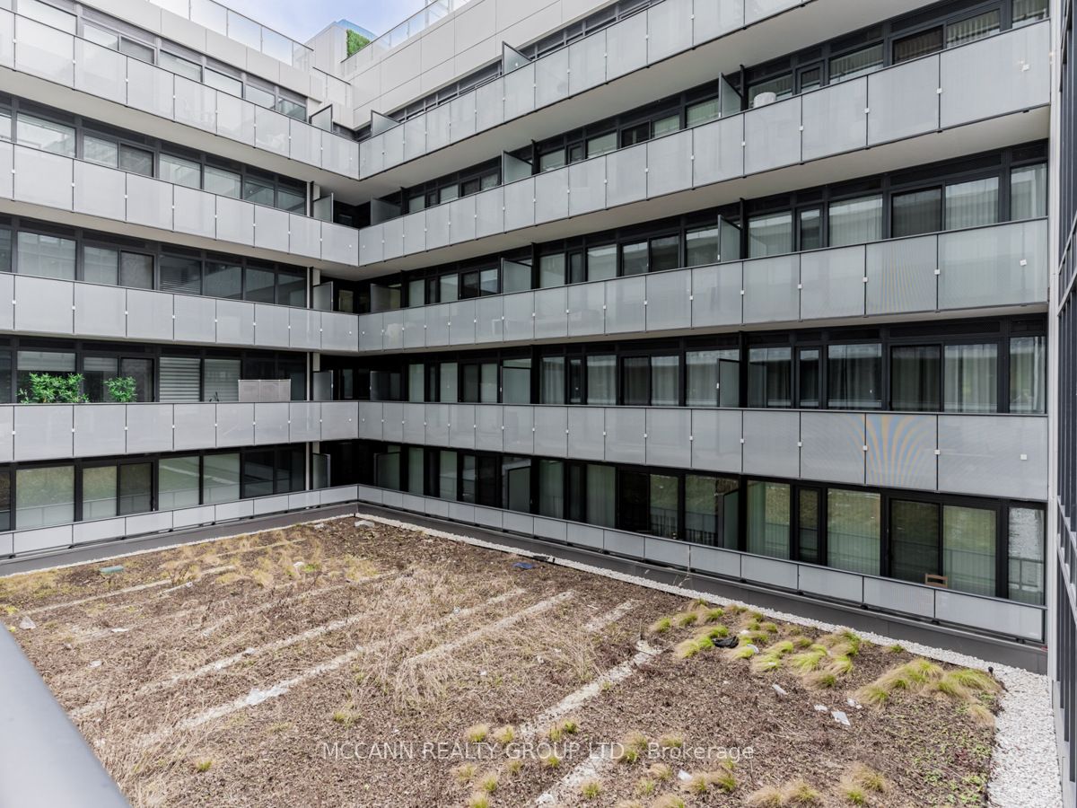 161 Roehampton Avenue, #332