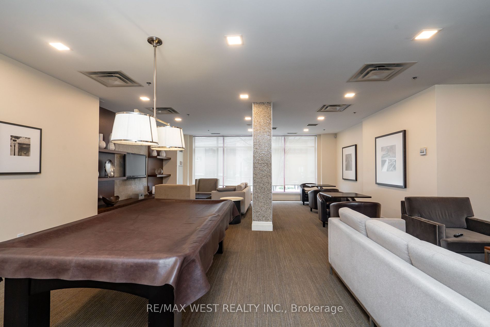 27 Rean Drive, #522