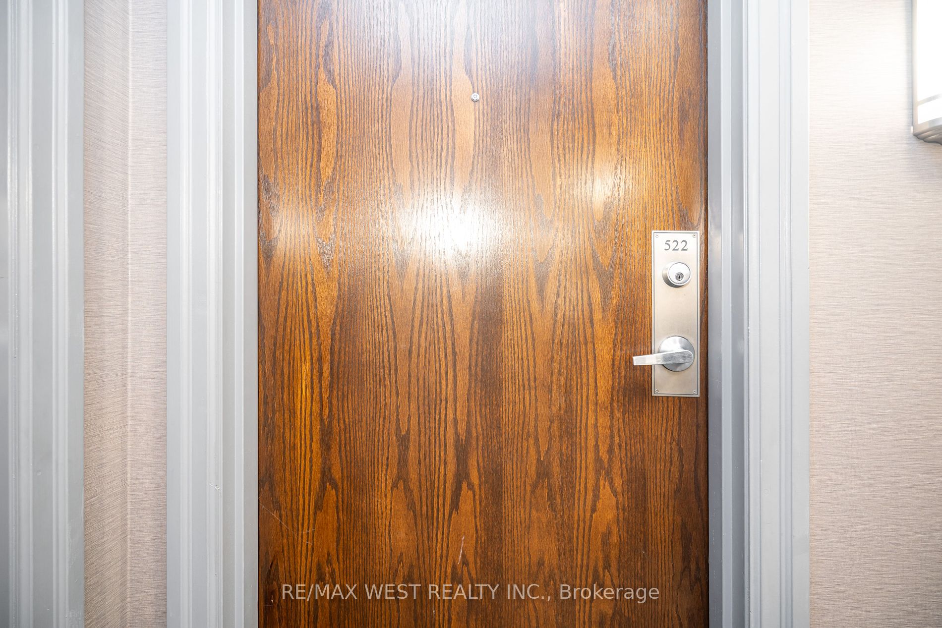 27 Rean Drive, #522