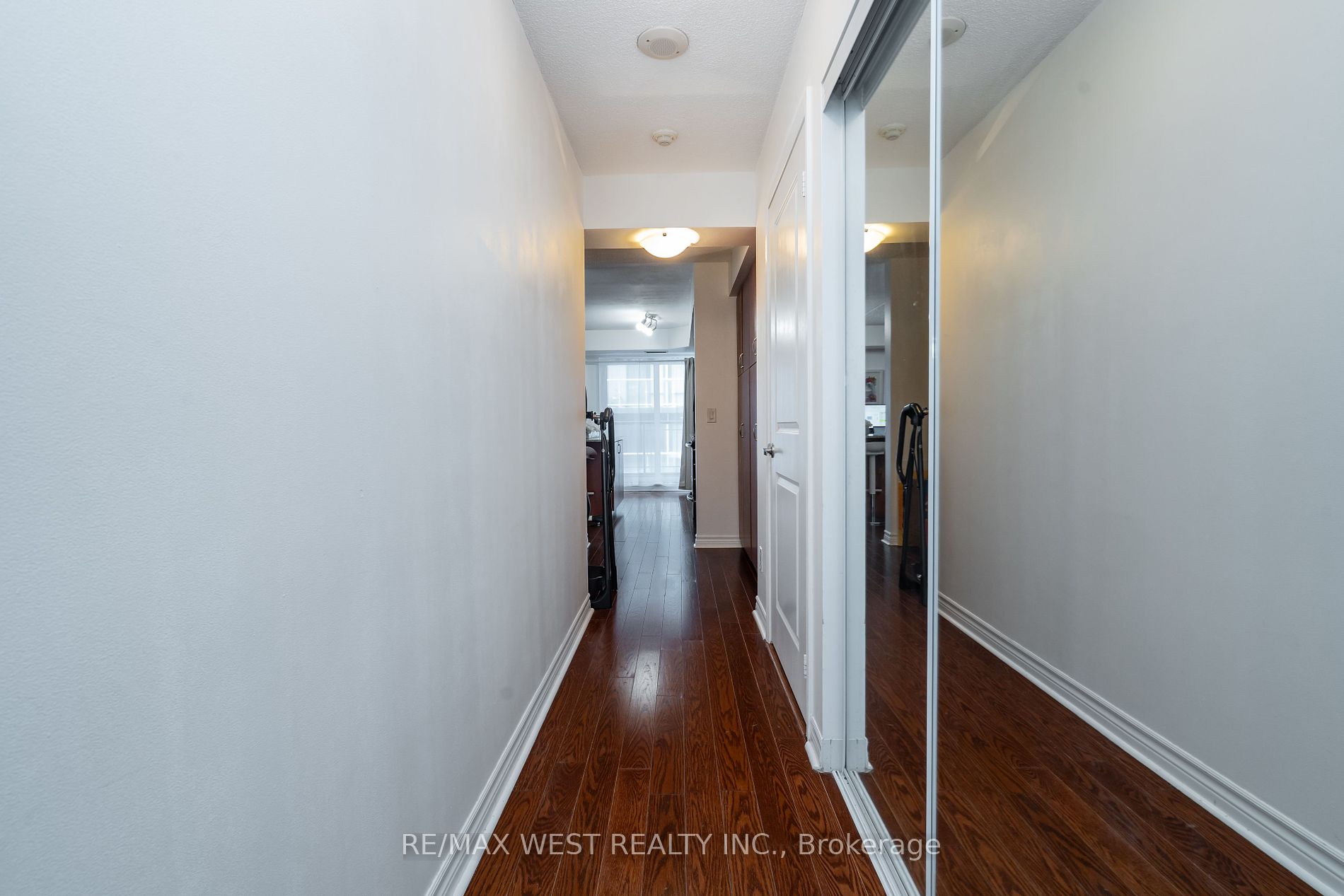 27 Rean Drive, #522