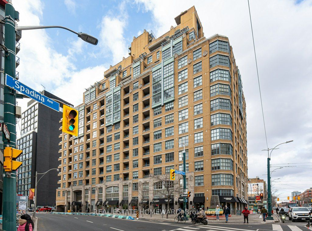 438 Richmond Street W, #219