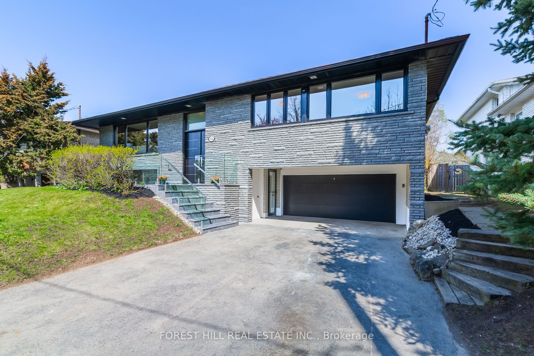 15 Cobden Street