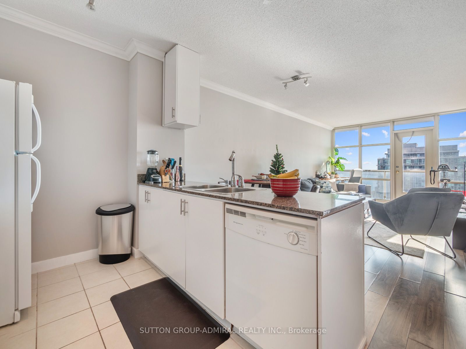 35 Mariner Terr, #1611