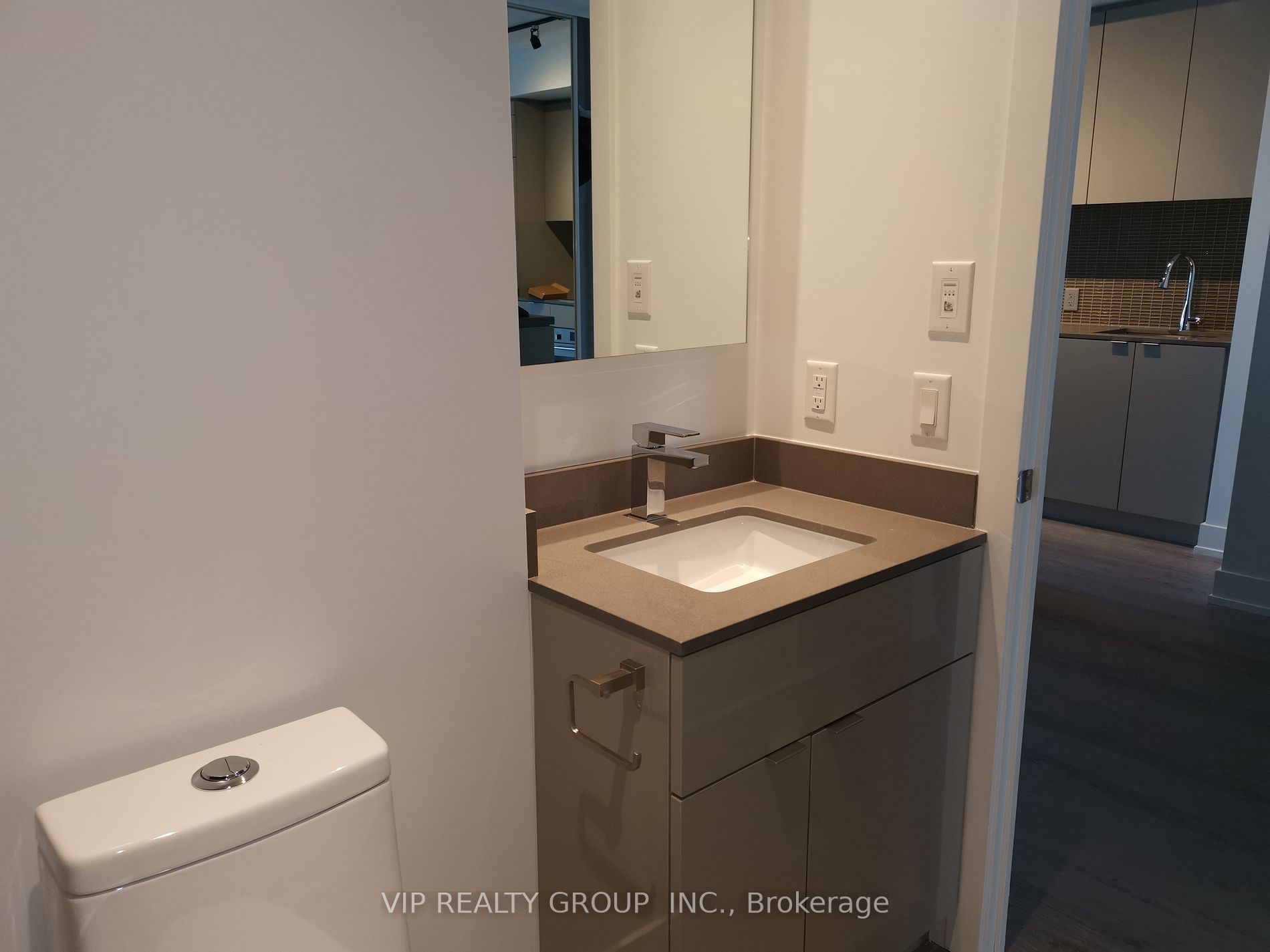 7 Grenville Street #2606