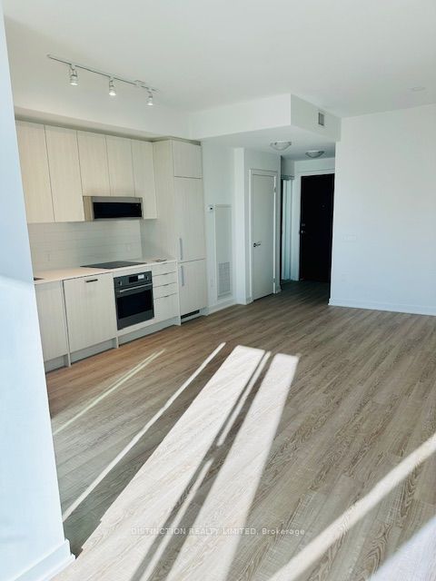 250 lawrence Avenue W, #616
