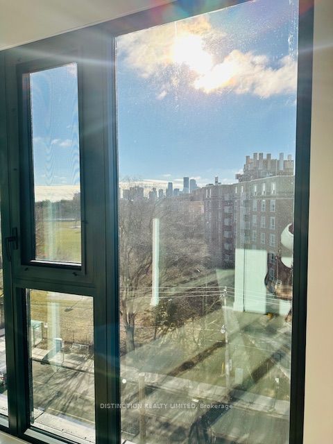 250 lawrence Avenue W, #616
