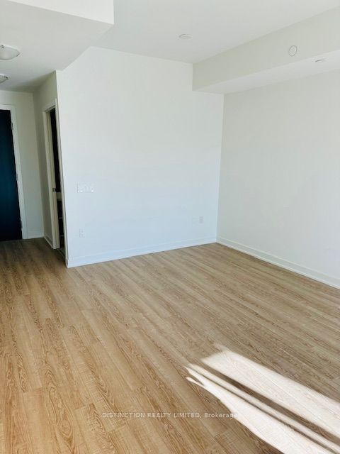 250 lawrence Avenue W, #616