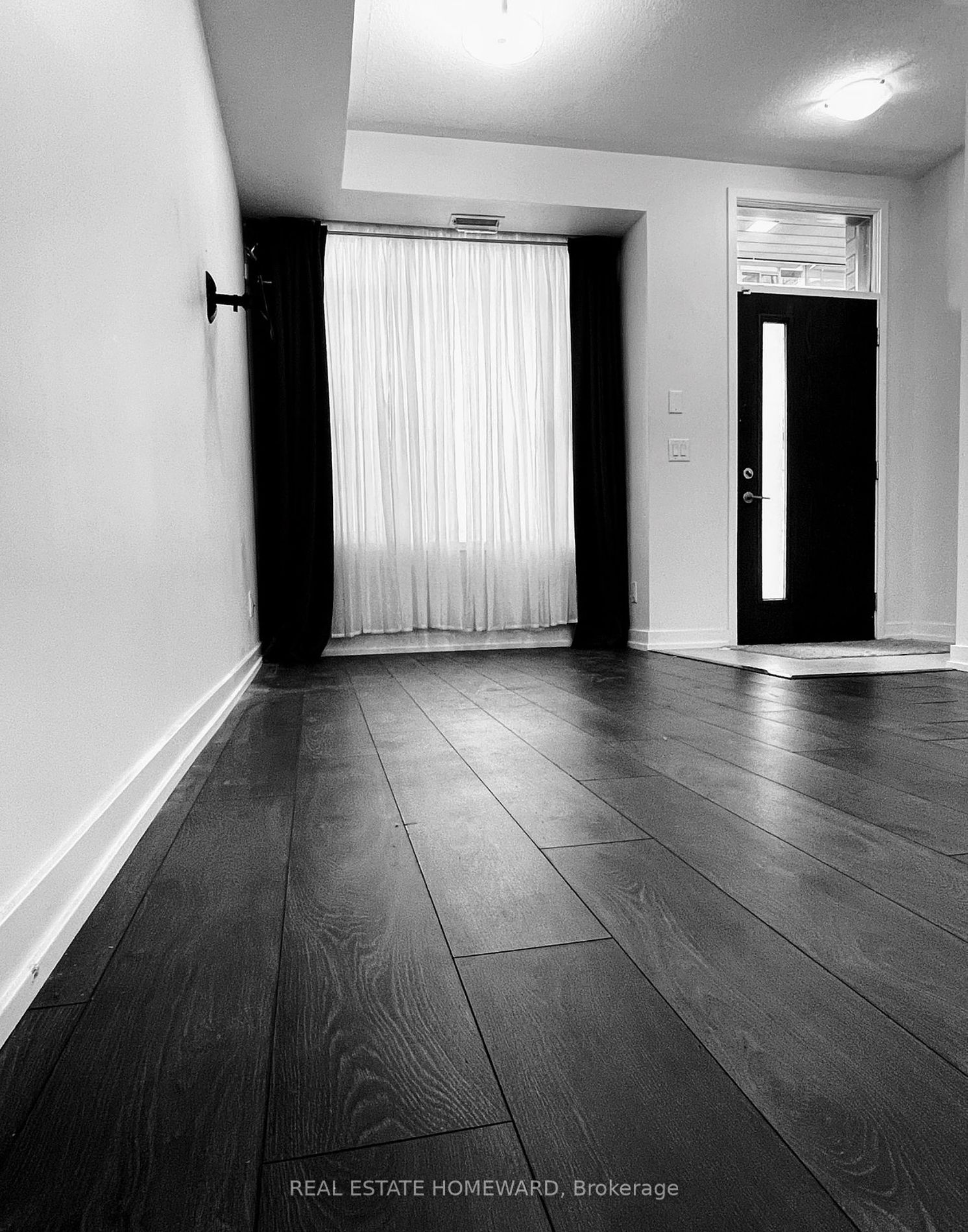 17 St. Bartholomew Street, #17
