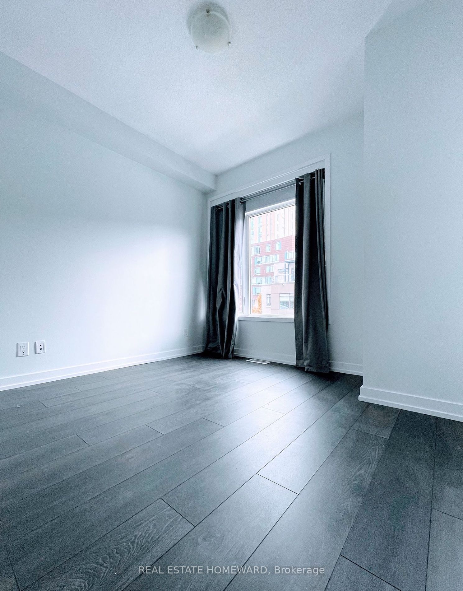 17 St. Bartholomew Street, #17