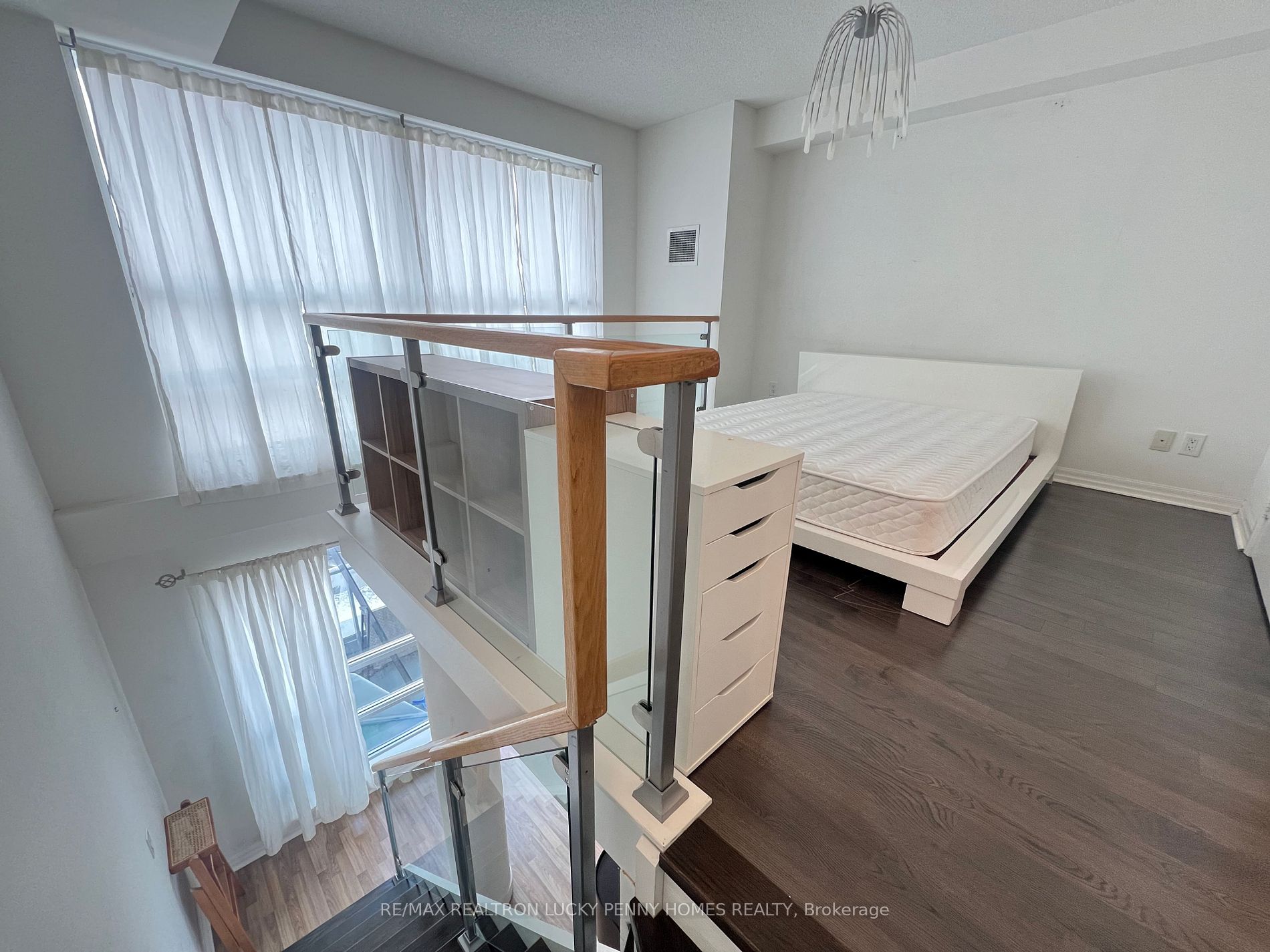 2035 Sheppard Avenue E #109