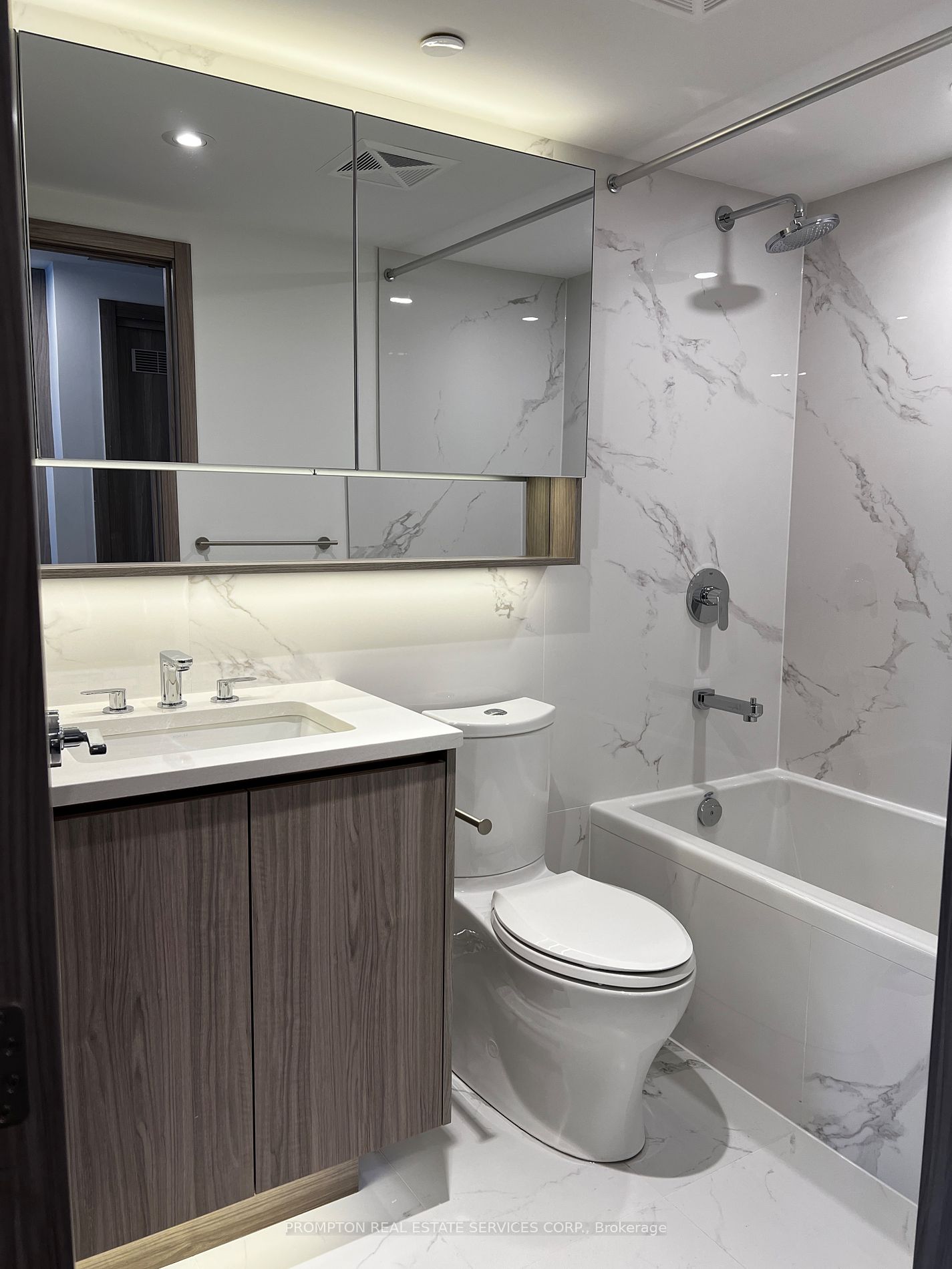 38 Widmer Street #1805