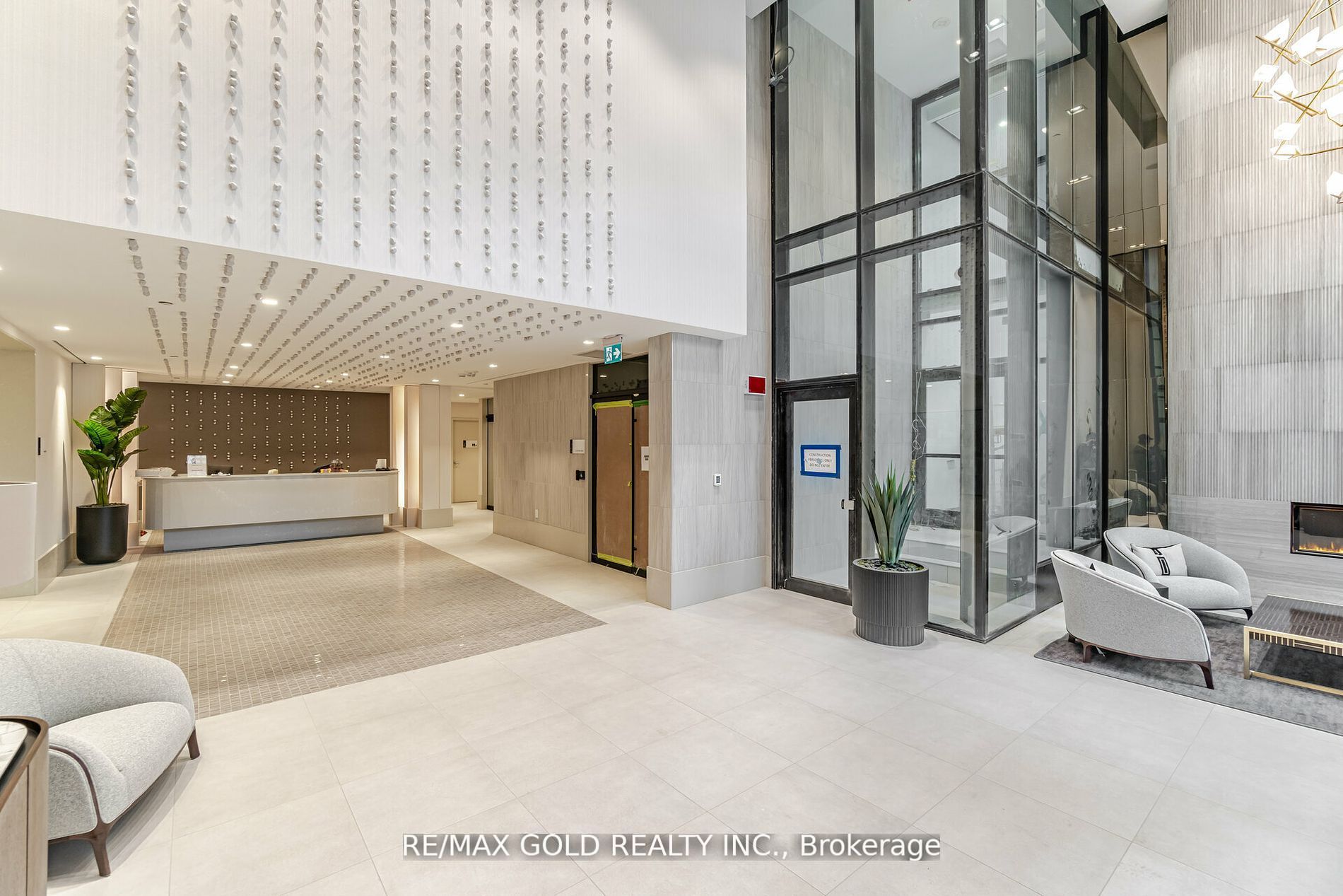2020 Bathurst Street #216