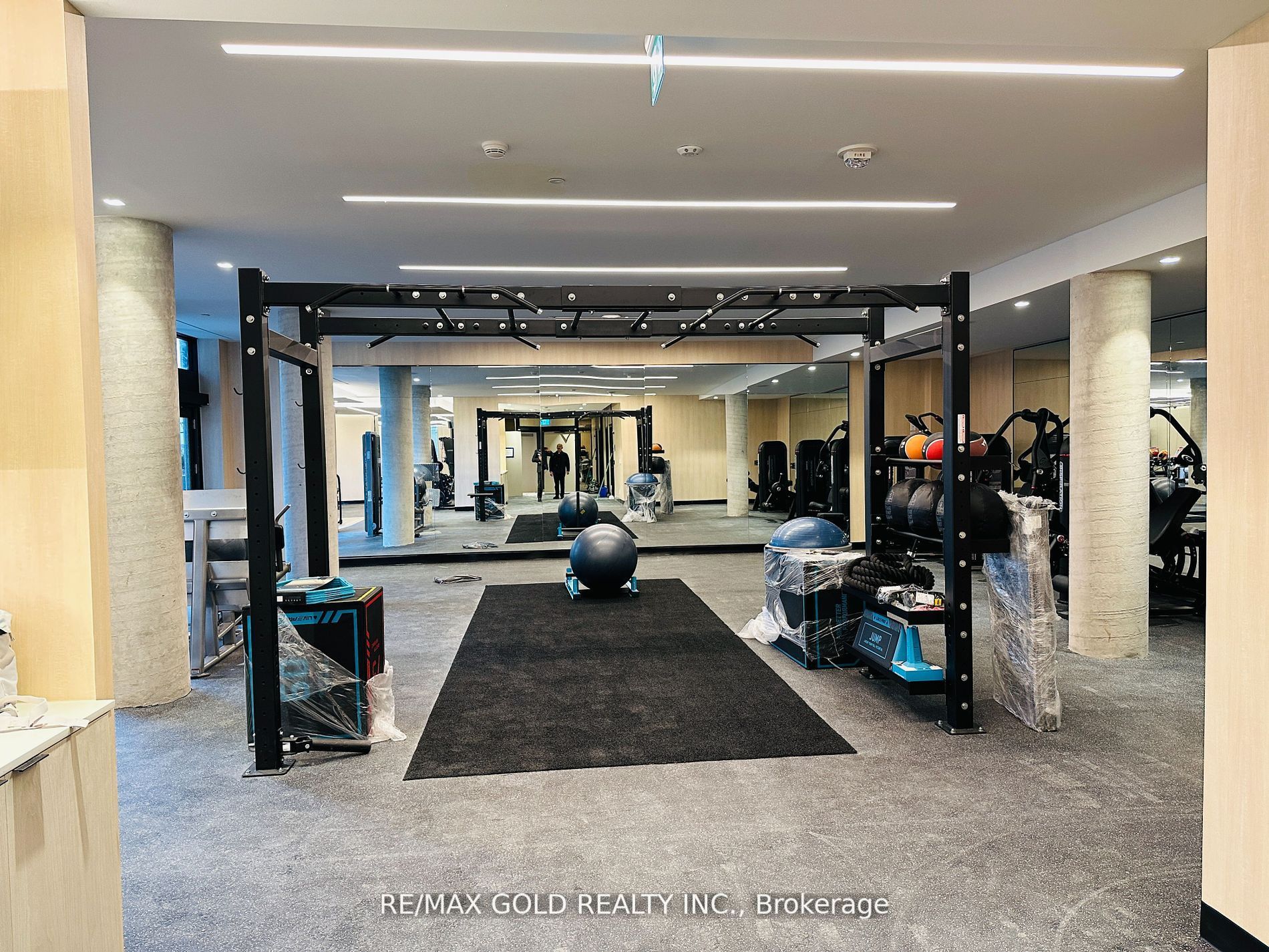 2020 Bathurst Street #216