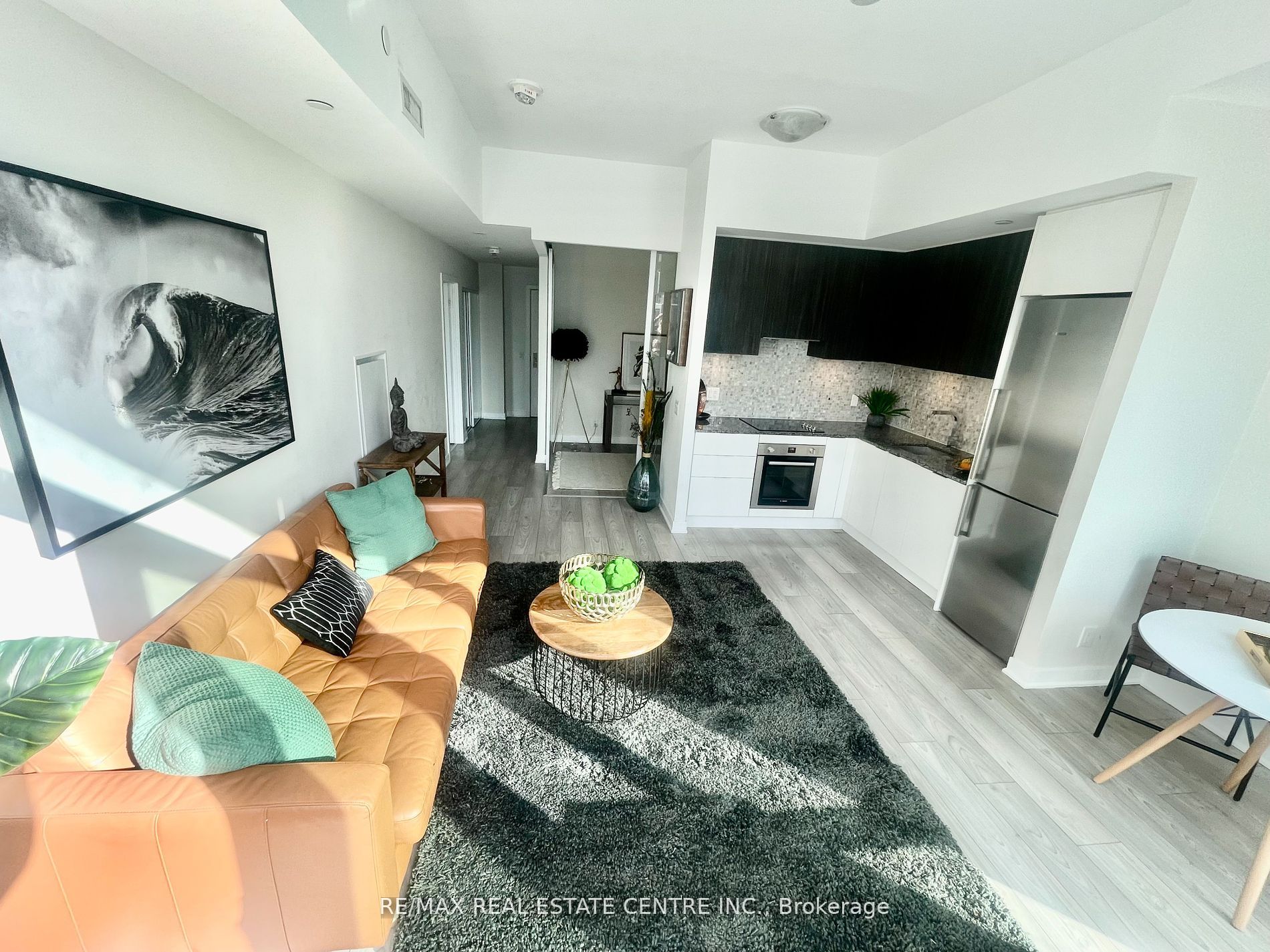 120 Parliament St, #817