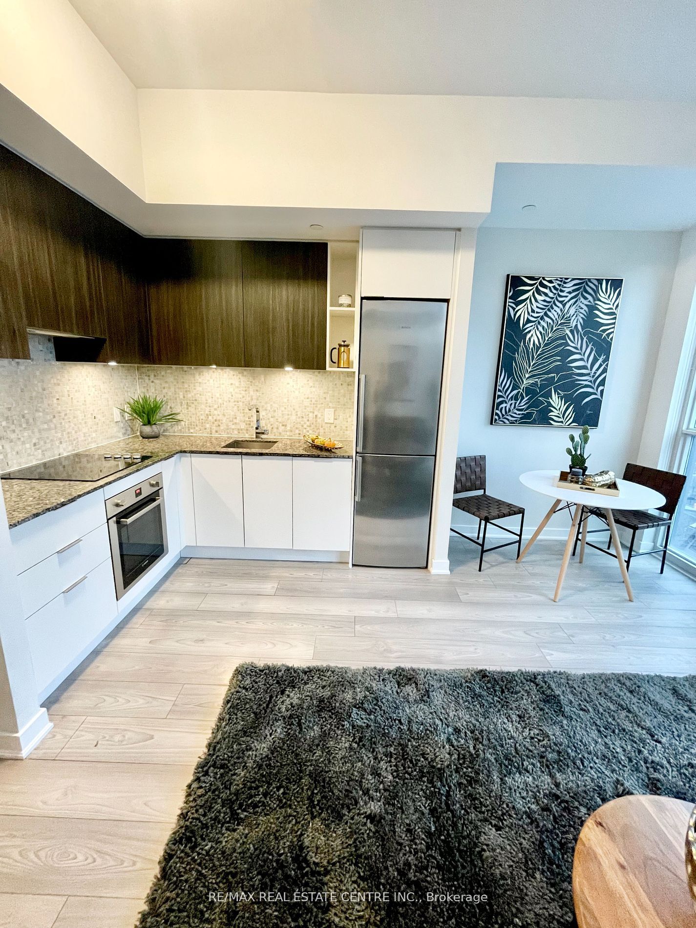 120 Parliament St, #817