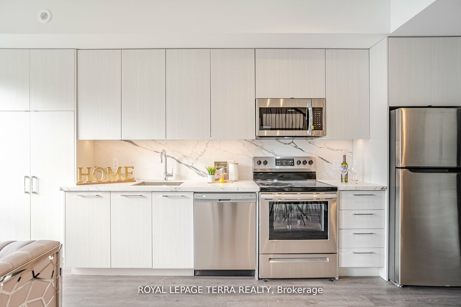 871 Sheppard Ave W, #28