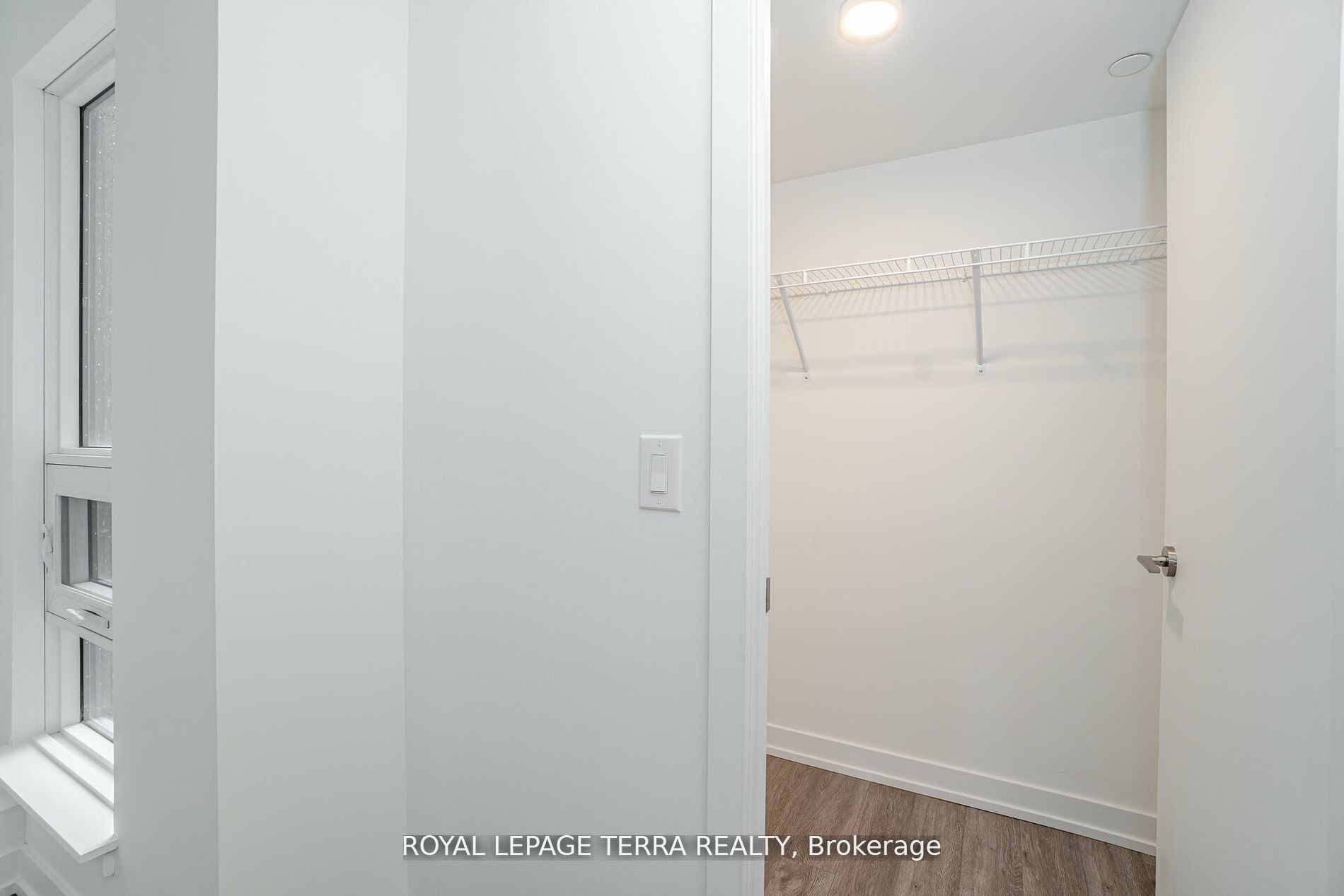 871 Sheppard Ave W, #28