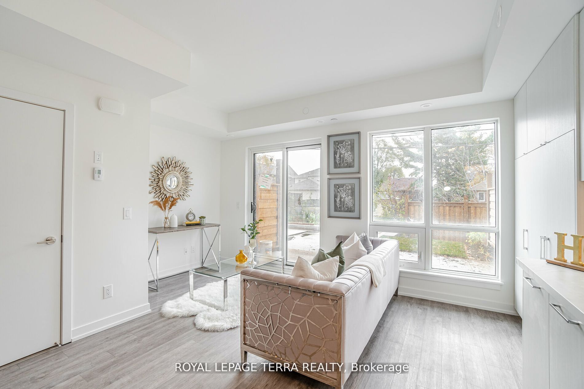 871 Sheppard Ave W, #28