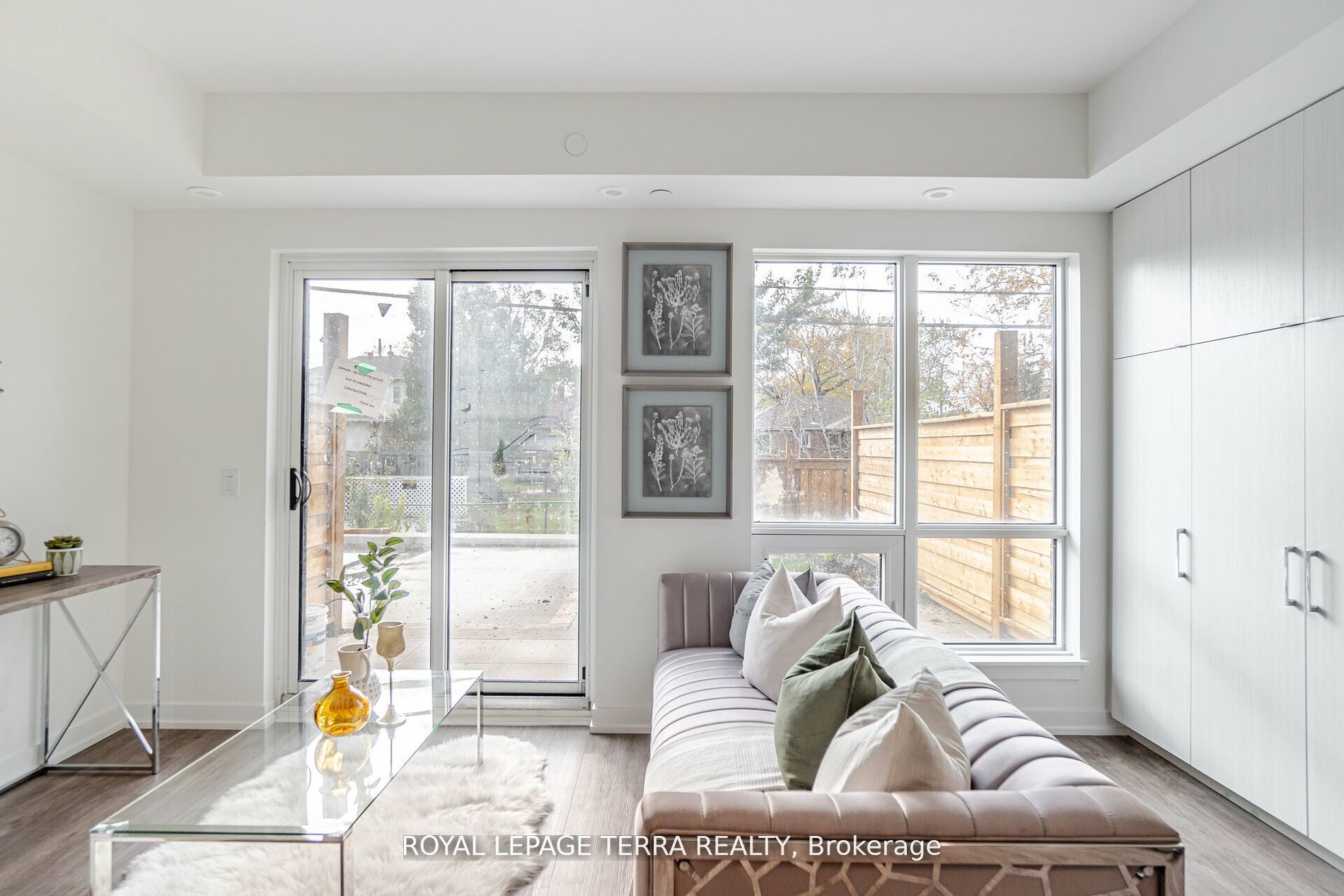 871 Sheppard Ave W, #28