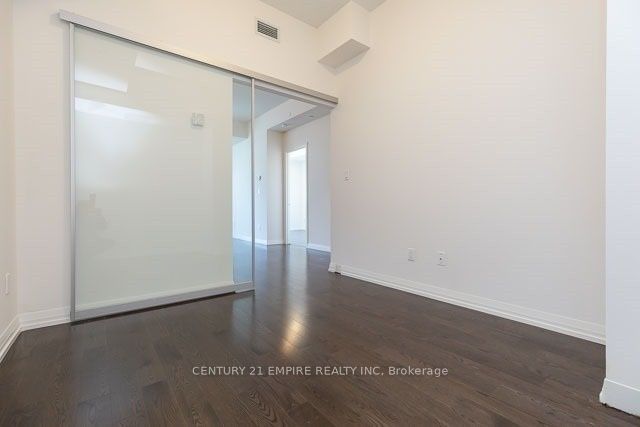 460 Adelaide Street E #835