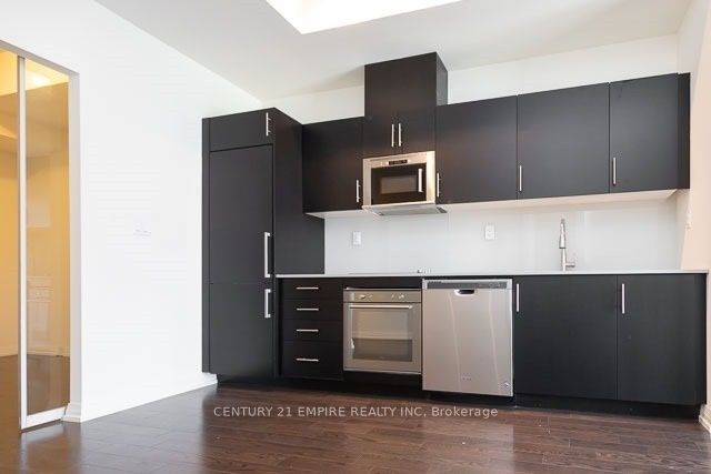 460 Adelaide Street E #835