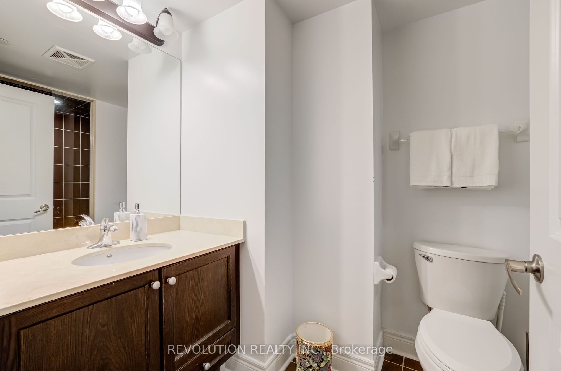 701 Sheppard Ave W, #318