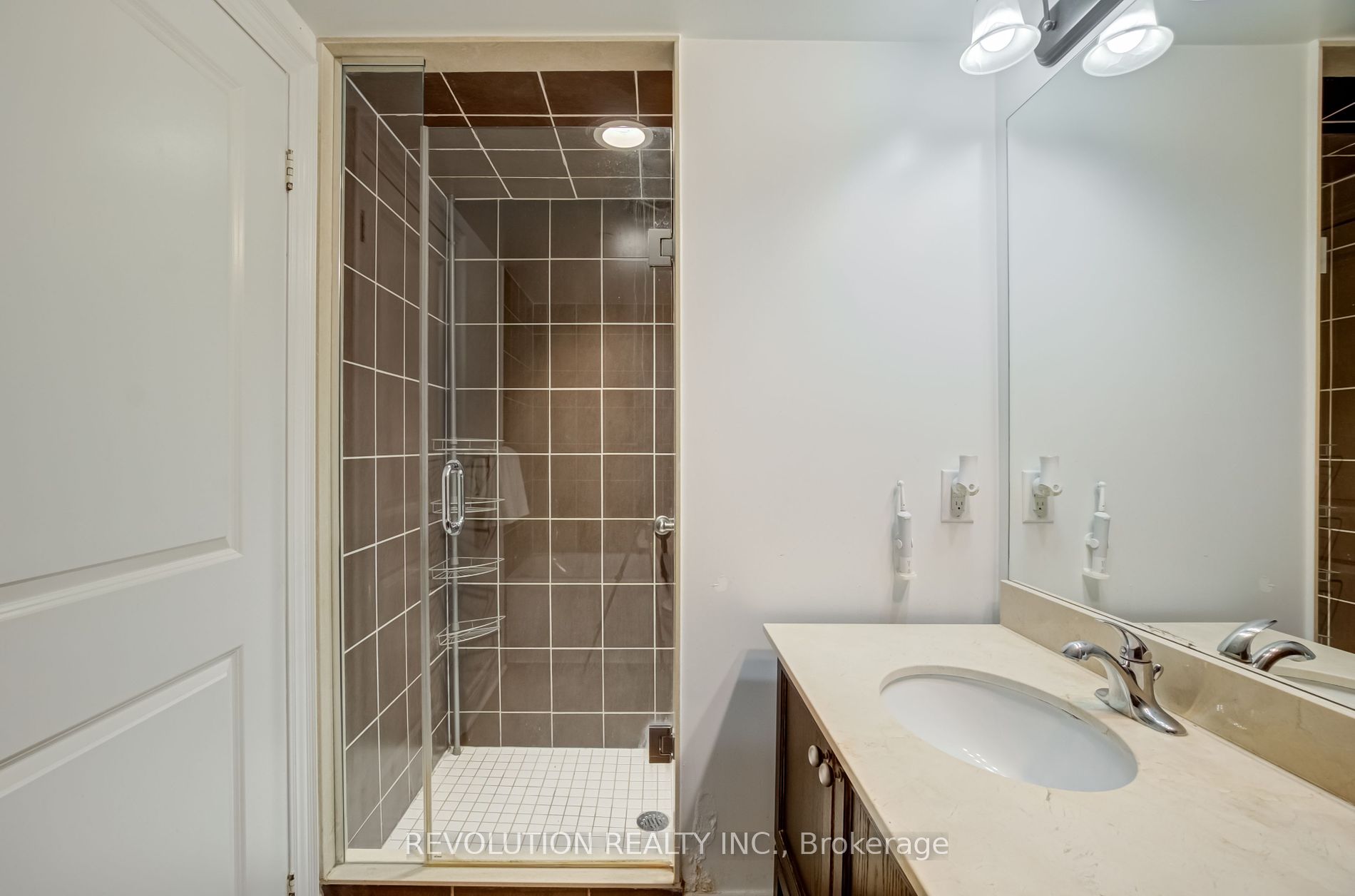 701 Sheppard Ave W, #318