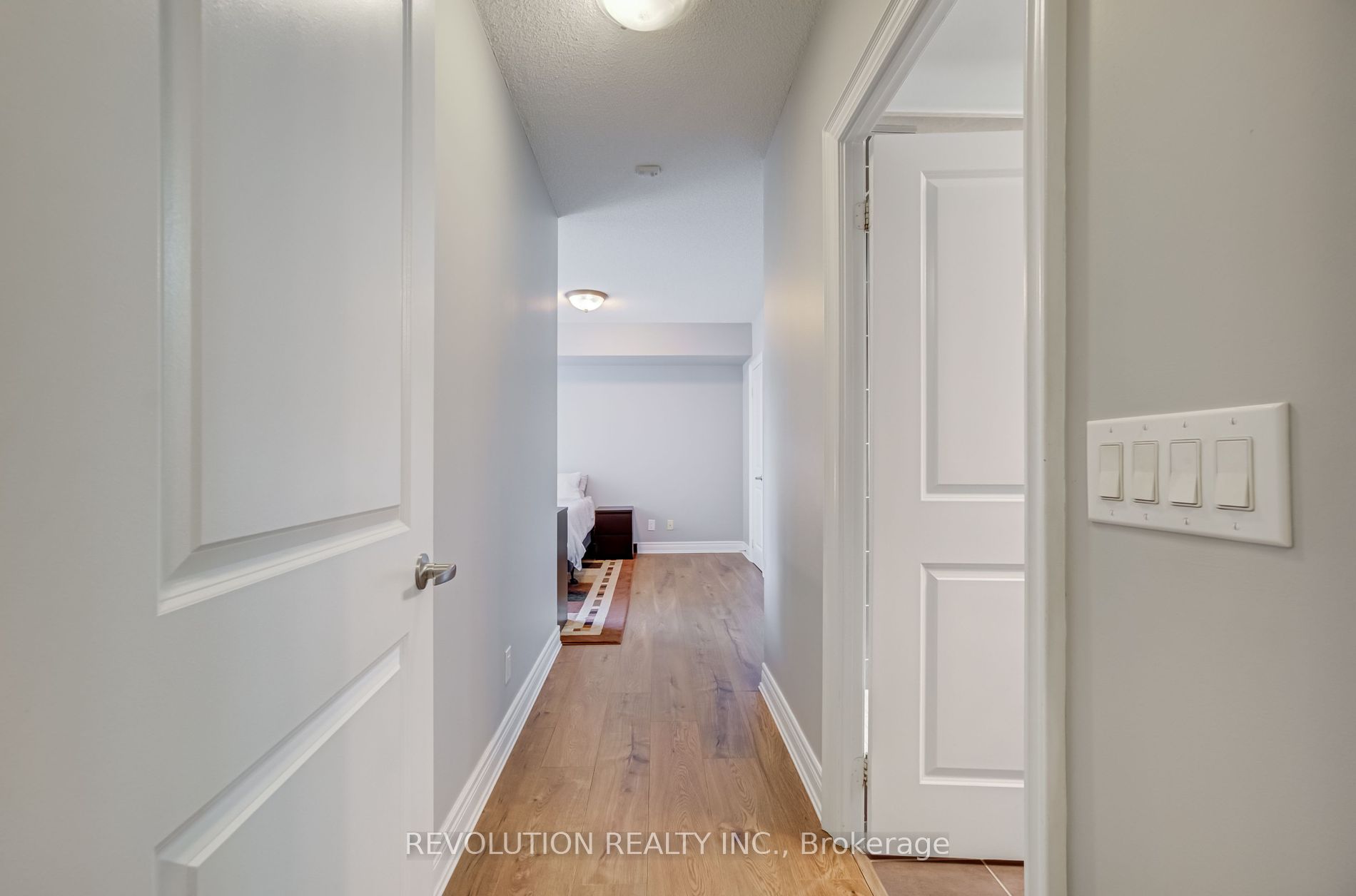 701 Sheppard Ave W, #318