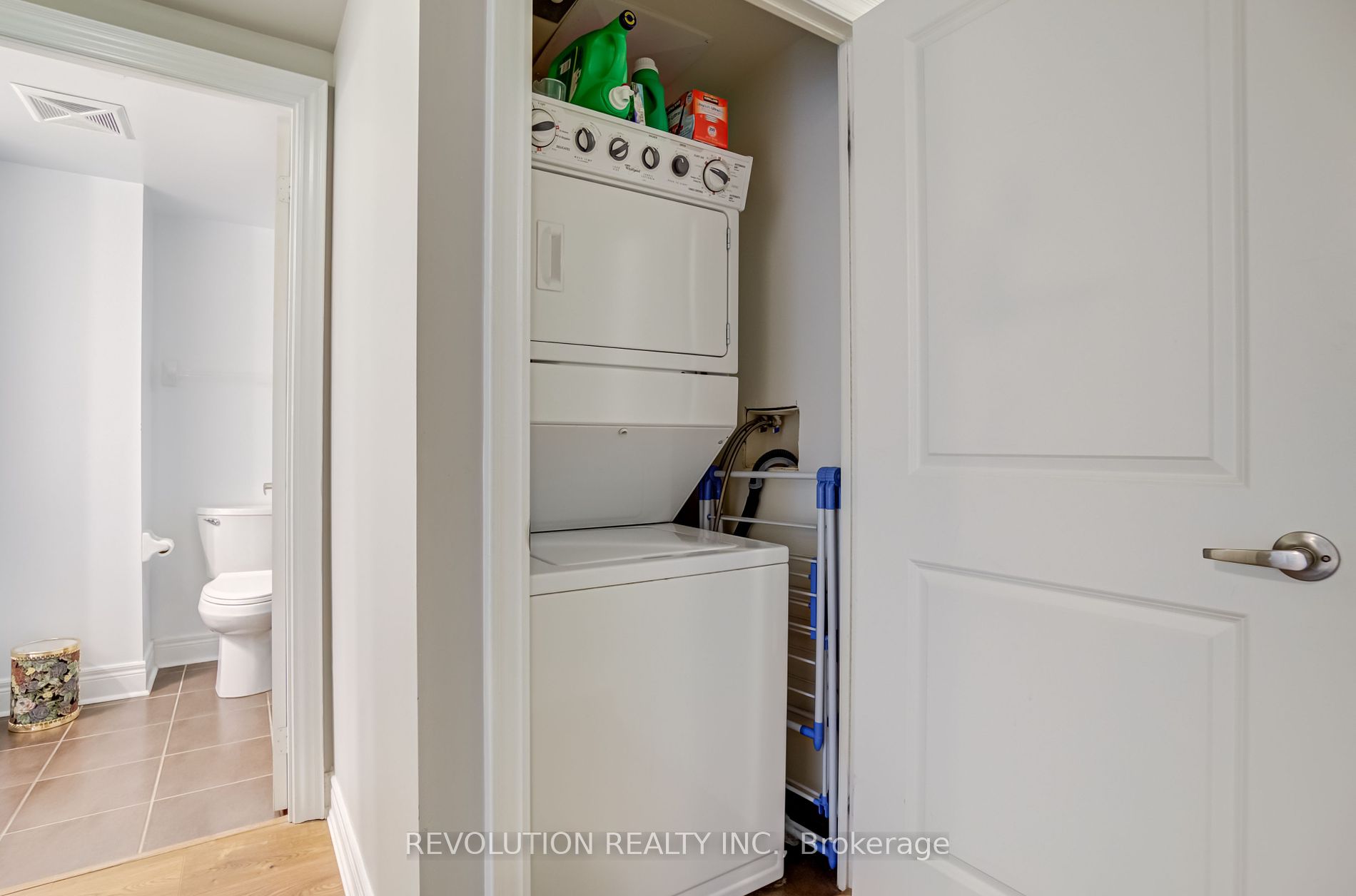 701 Sheppard Ave W, #318