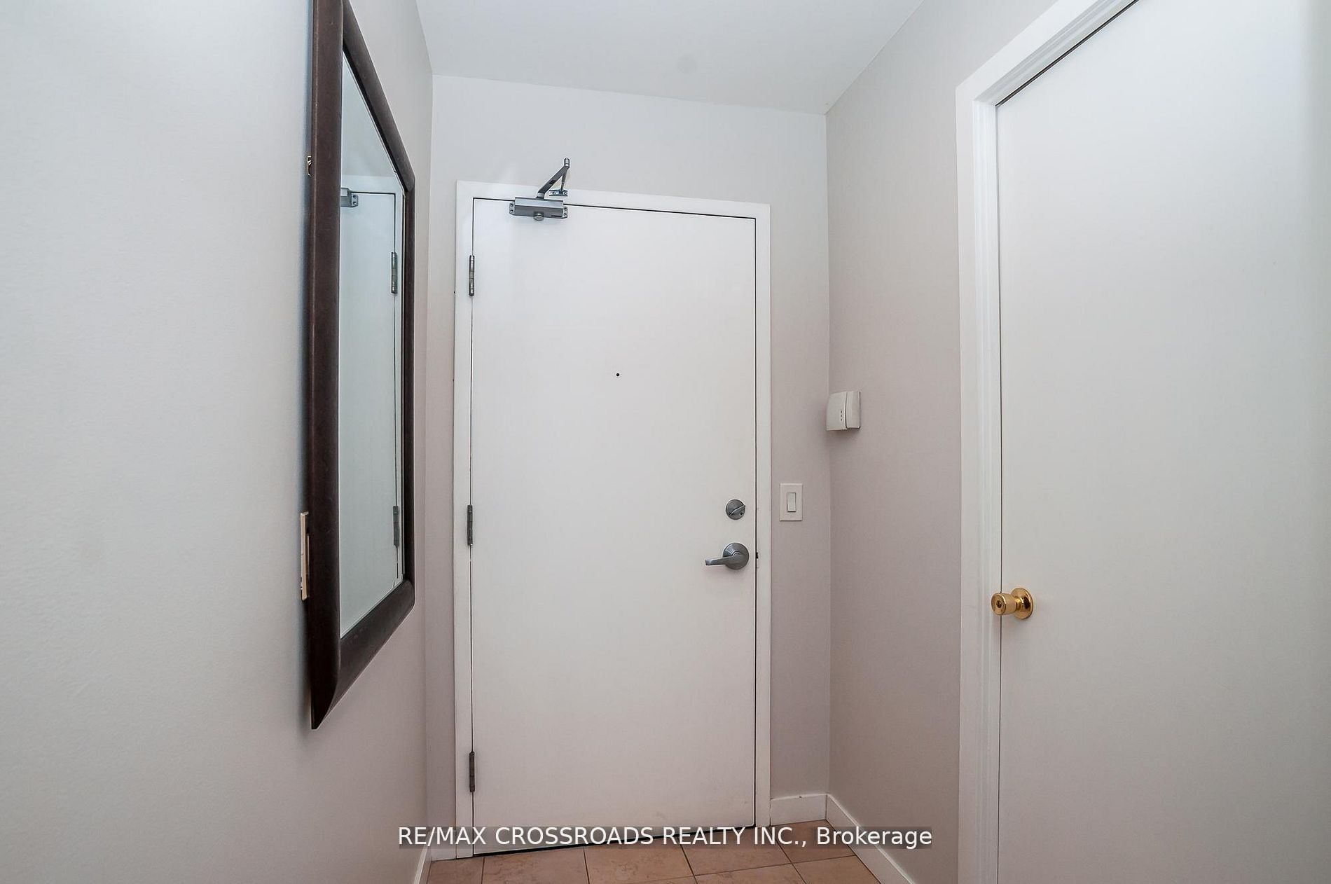 218 Queens Quay W, #1011
