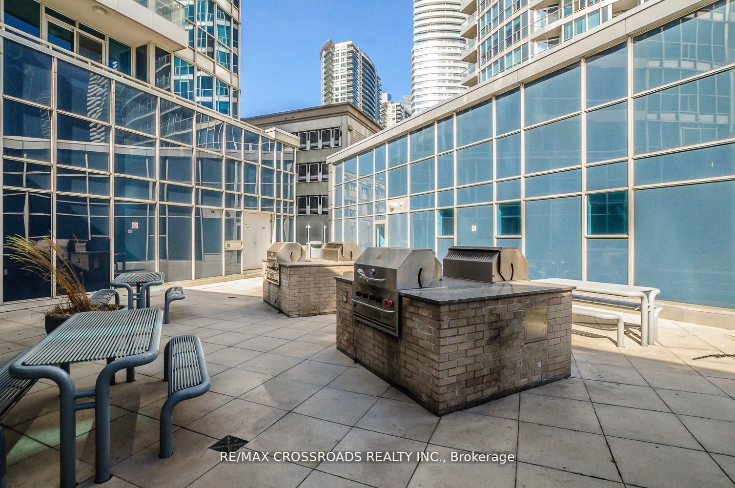 218 Queens Quay W, #1011