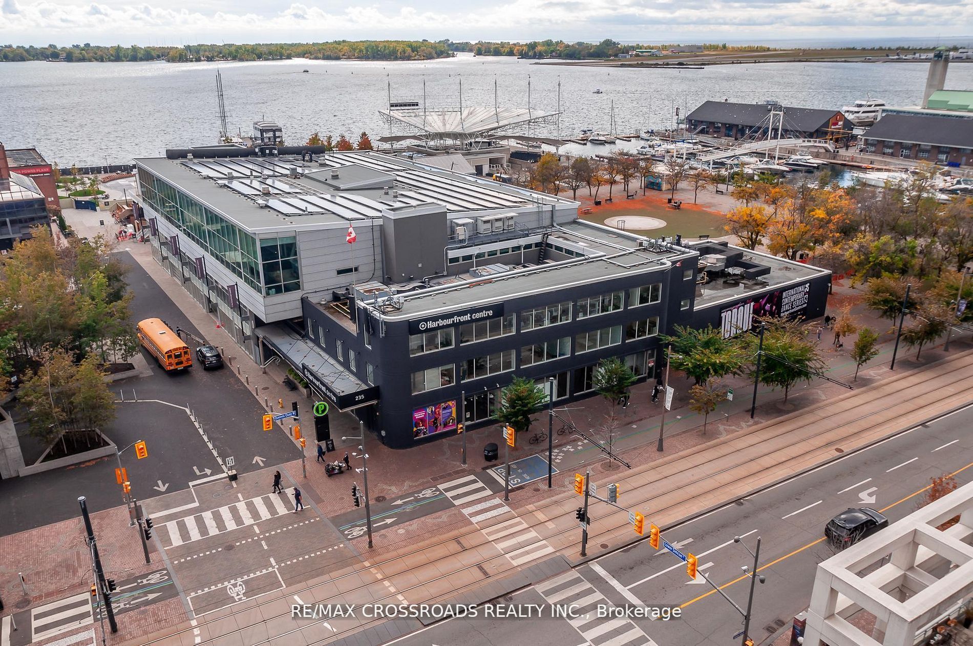 218 Queens Quay W, #1011