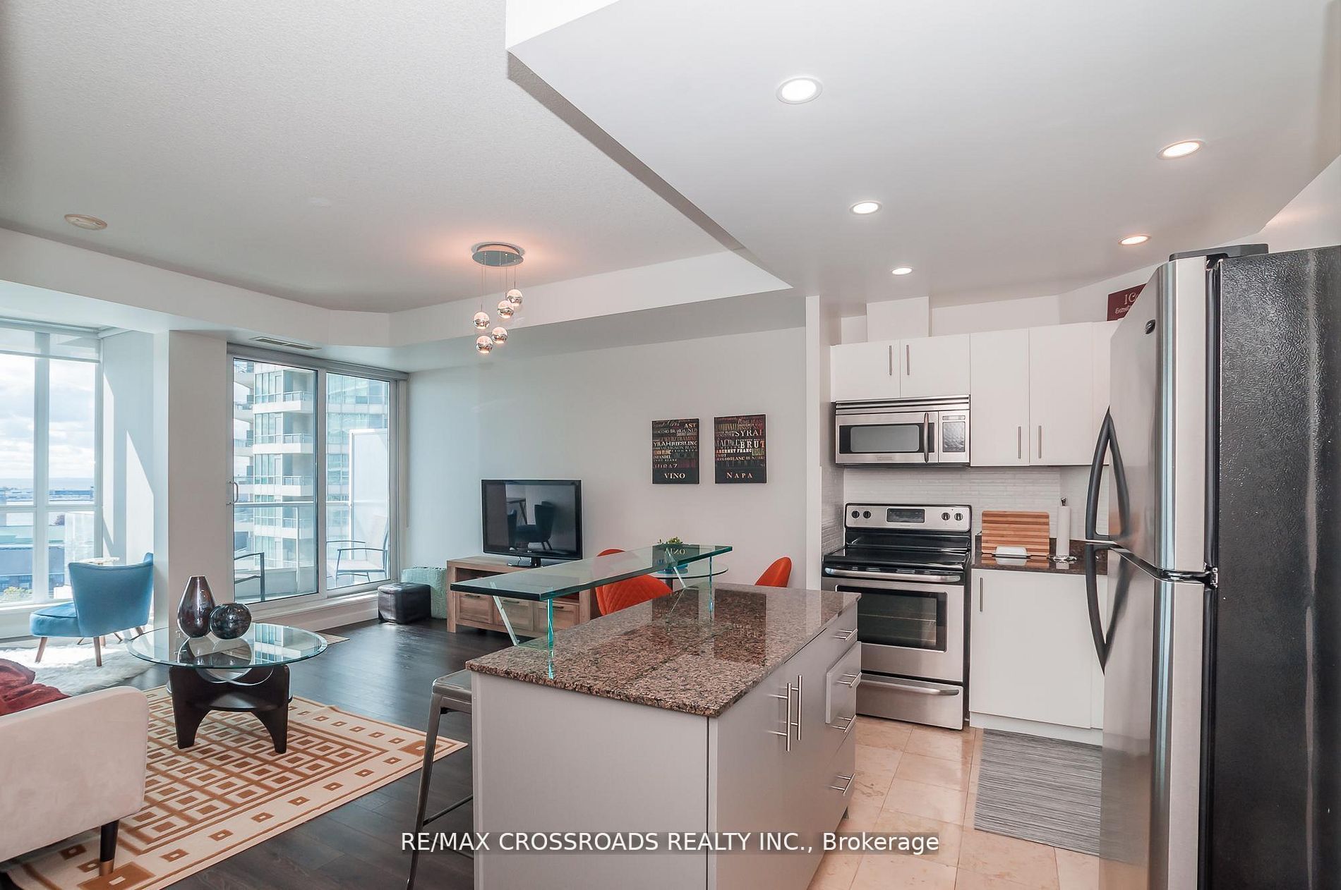 218 Queens Quay W, #1011