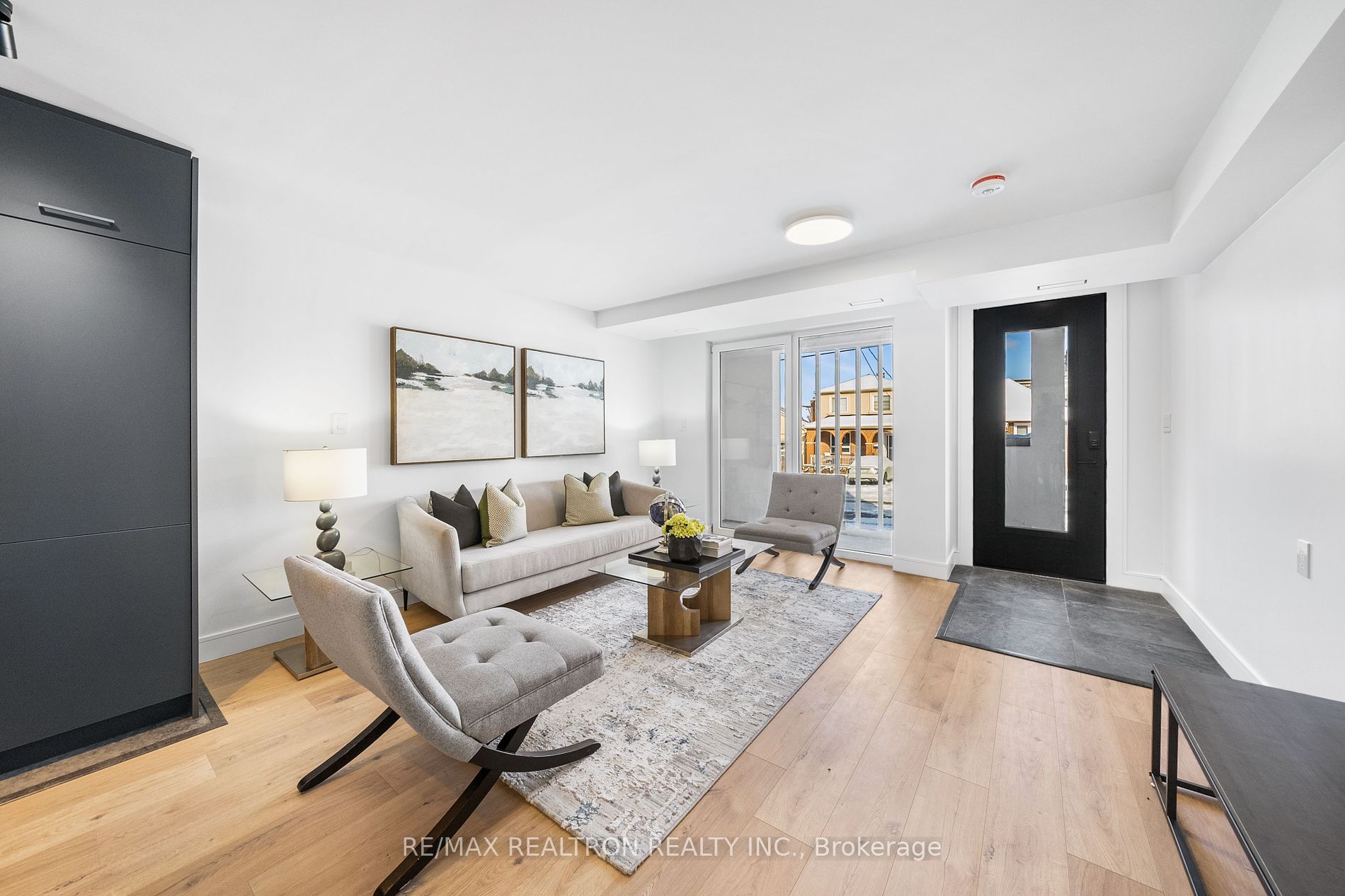 33 Lanark Avenue