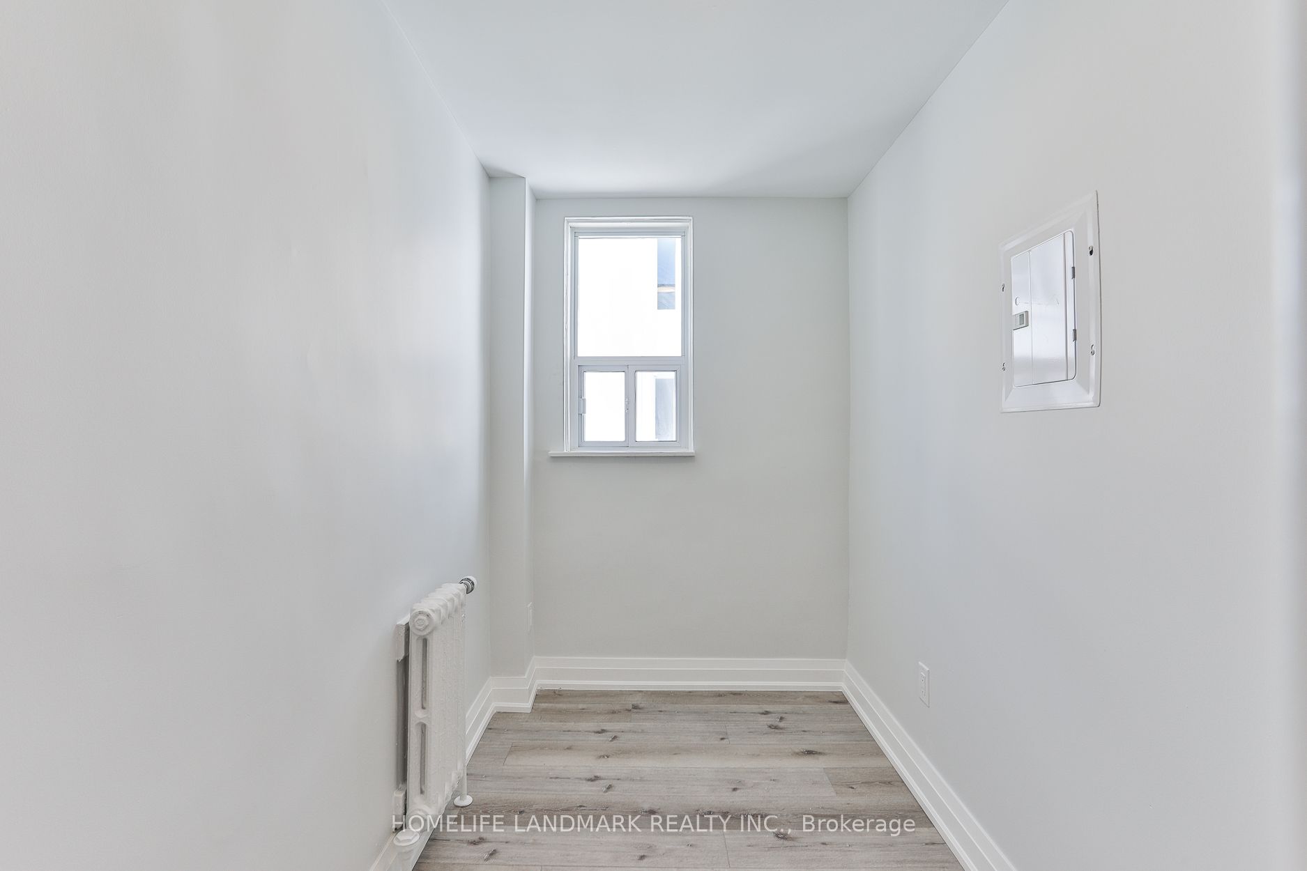 697 Eglinton Avenue W, #304
